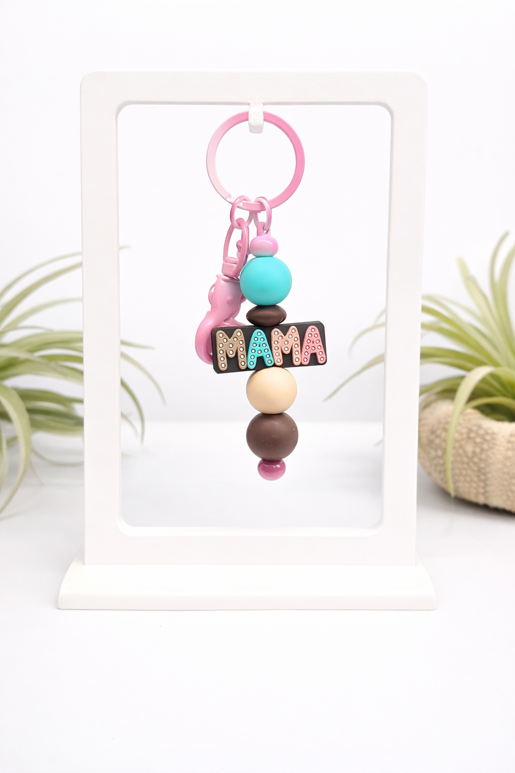 MAMA Beaded Keychain – Cute Mom Keychain | Purse Charm Backpack Accessory Gift for Mom